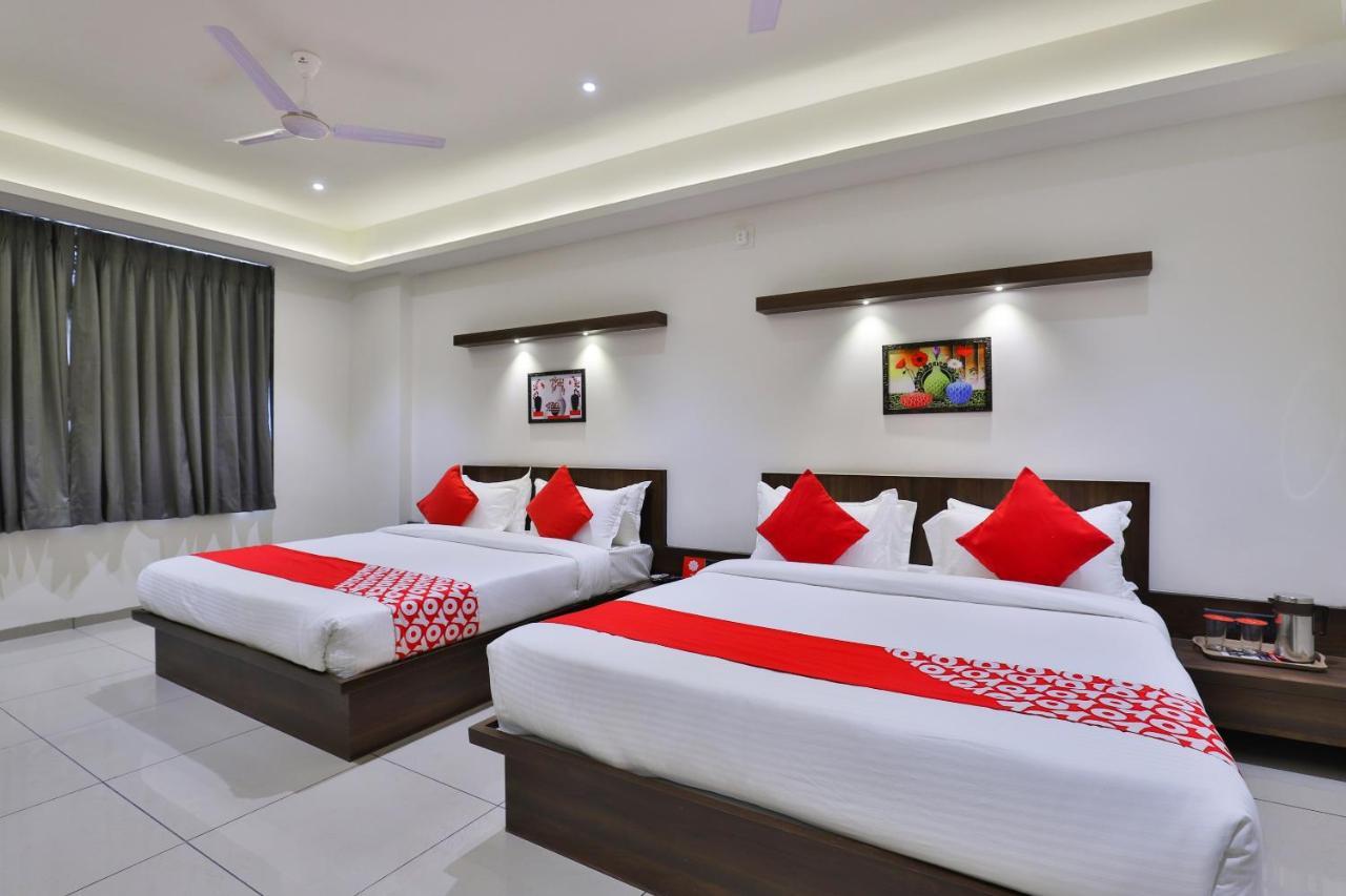Oyo 16604 Hotel Sparsh Inn Ahmedabad Exterior photo